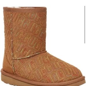 Ugg  Graphic Stitch Suede Kid's Boot size 4